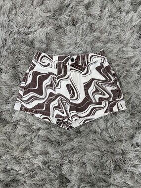 Wavy Print High-Rise Pacsun Women’s Shorts - Brown & White